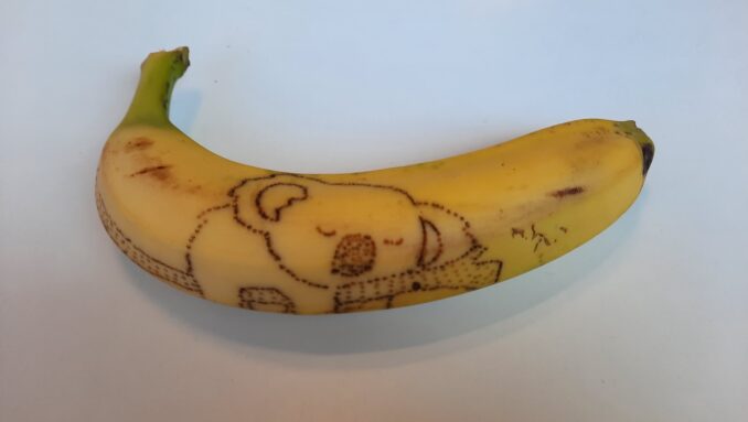 Banane tatouée.jpg